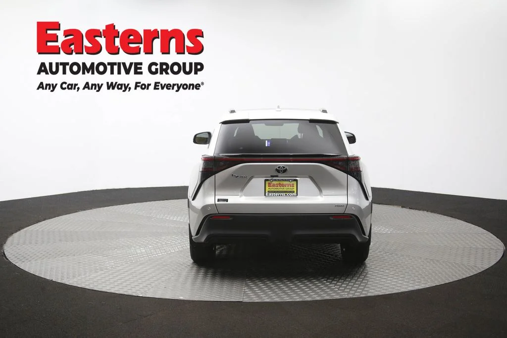 Used 2023 Silver Toyota XLE image 36
