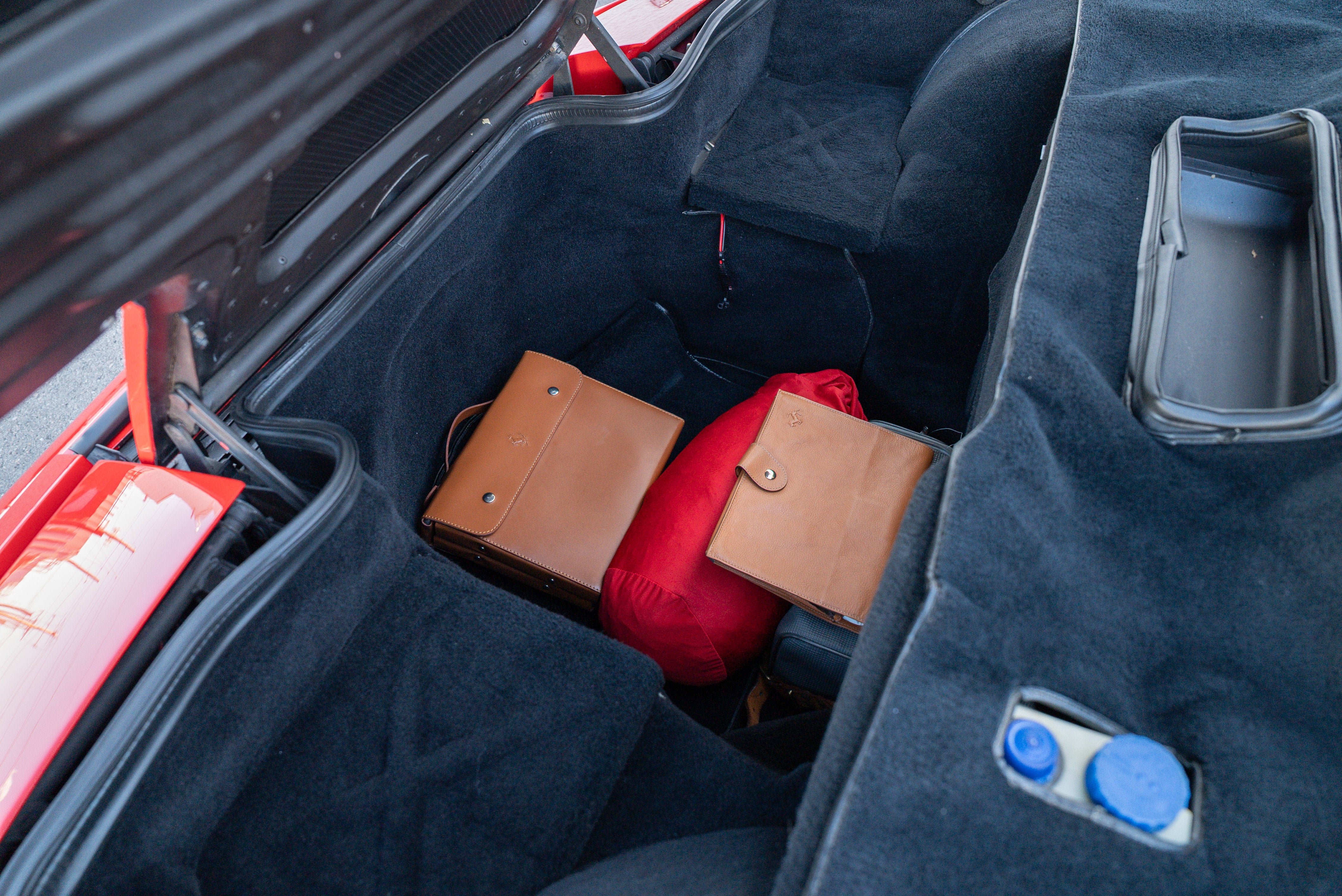 Used 1993 Rosso Corso Ferrari  image 7