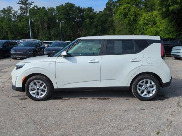 Certified Used 2025 White Kia LX image 8