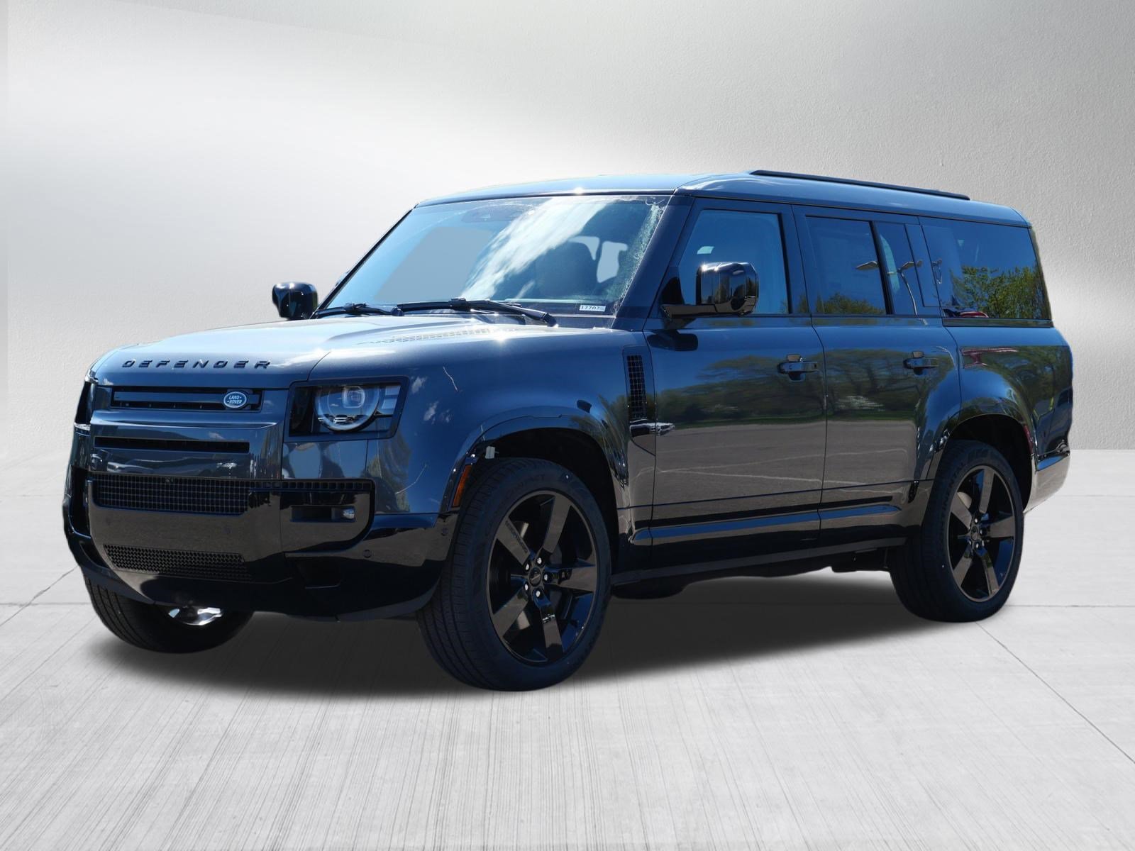 New 2026 Carpathian Grey Land Rover X-Dynamic SE image 1