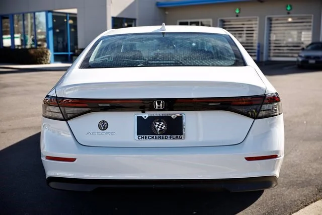 New 2026 Platinum White Honda LX image 9