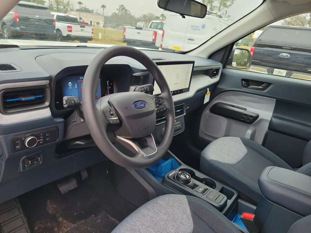 New 2026 Oxford White Ford XLT image 8