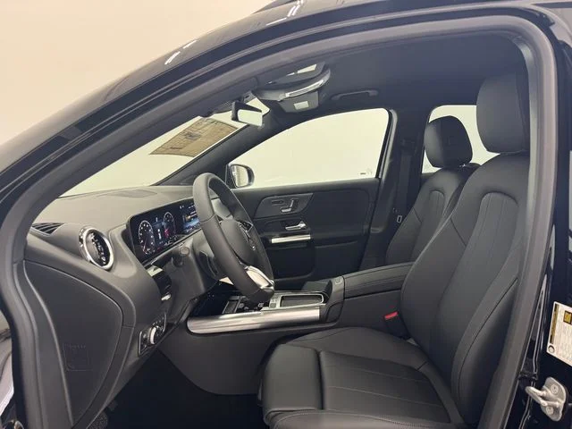 New 2026 Black Mercedes-Benz GLA 250 image 18