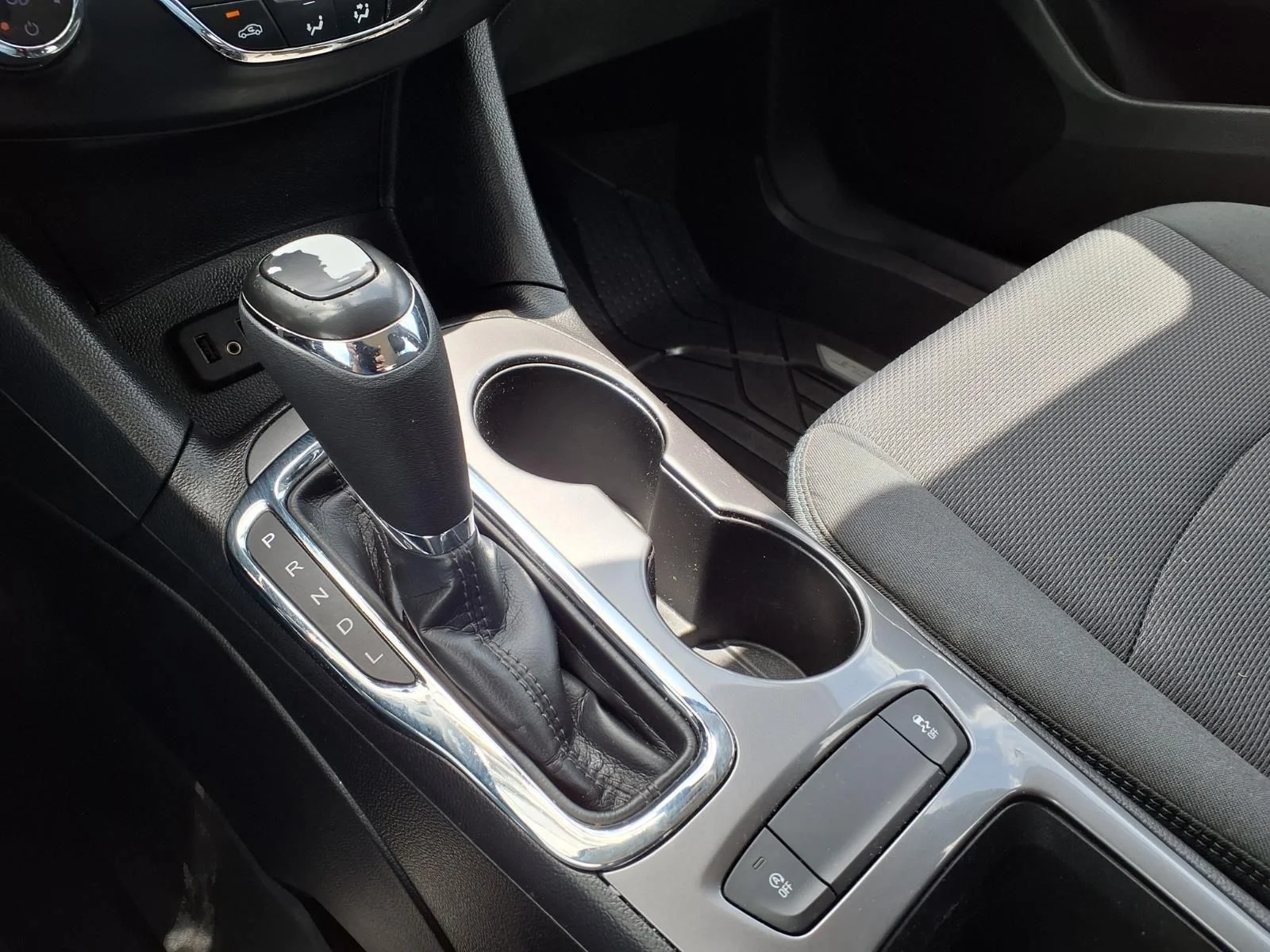 Used 2019 Silver Chevrolet LT image 25