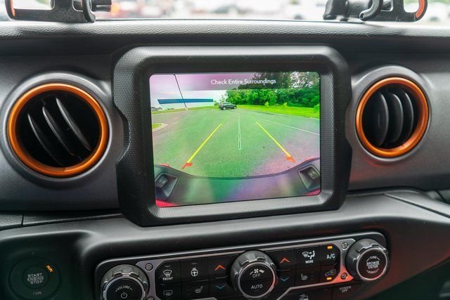 Used 2021 Red Clearcoat Jeep Mojave image 24
