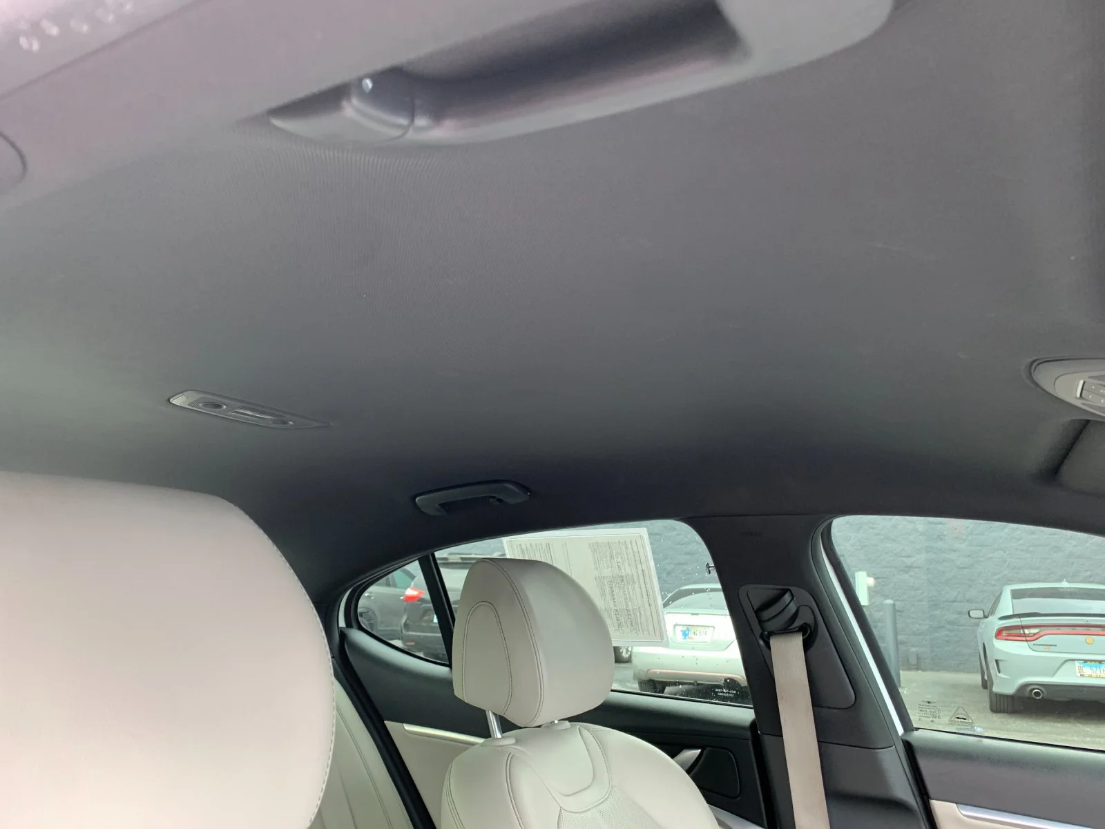 Used 2023 White Genesis 2.0T image 18