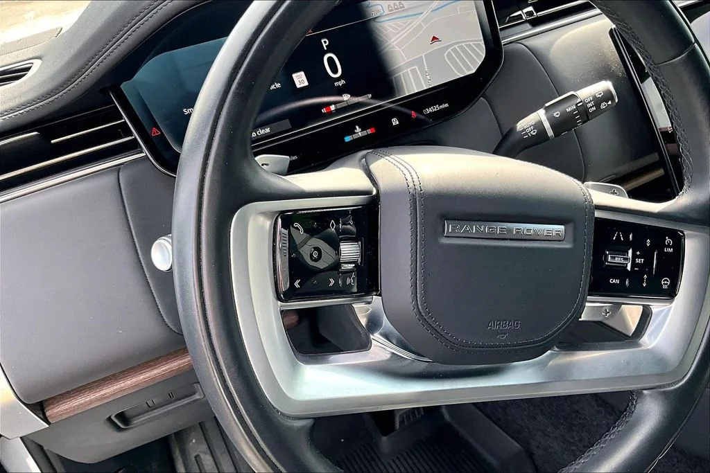 Certified Used 2023 Gray Land Rover SE image 20