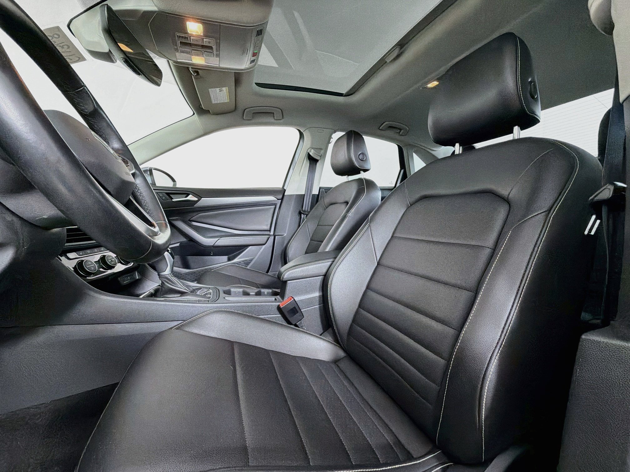 Used 2023 Platinum Gray Metallic Volkswagen SE image 20