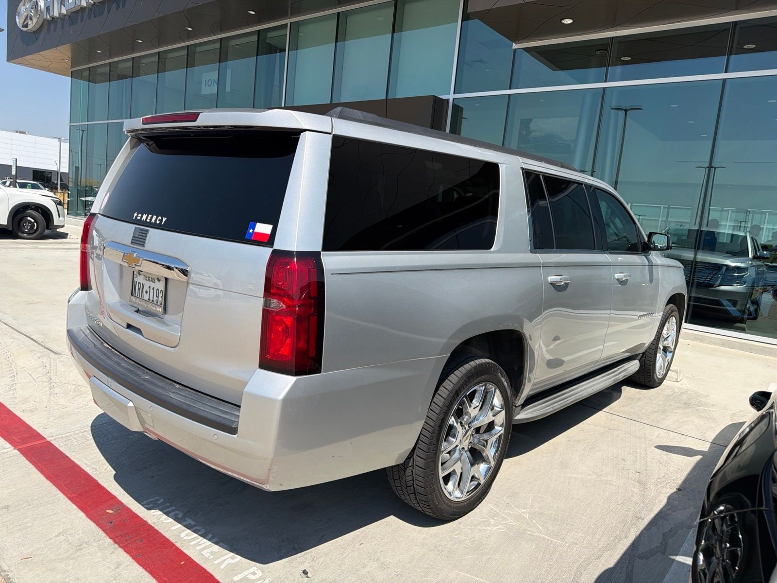 Used 2015 Silver Ice Metallic Chevrolet LT image 4