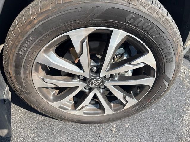 Used 2025 Black Toyota XLE image 12