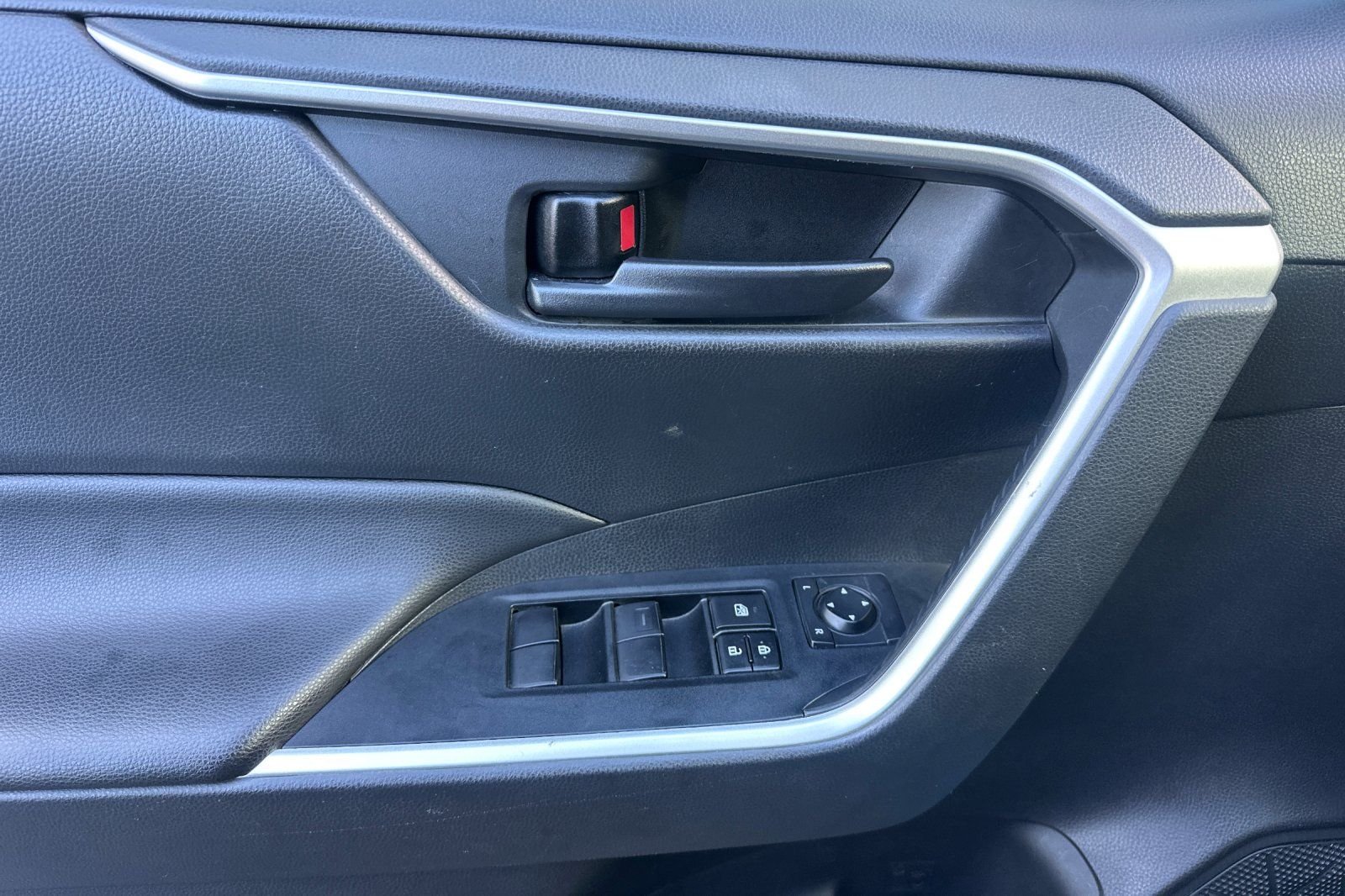 Used 2021 Blue Toyota LE image 11