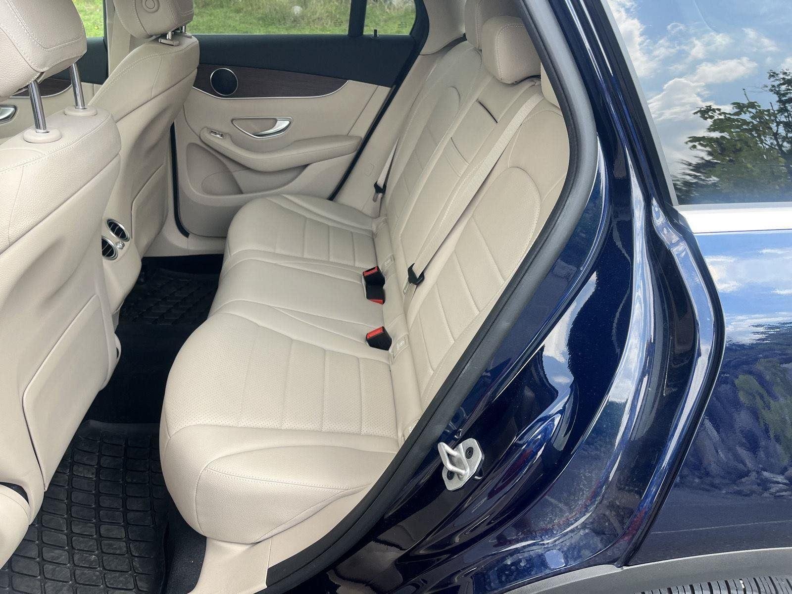 Used 2021 Lunar Blue Metallic Mercedes-Benz GLC 300 image 13