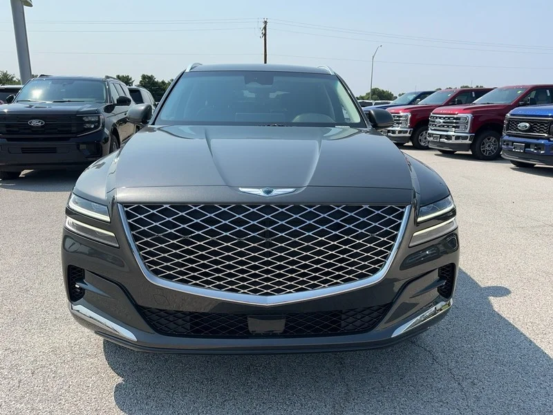 Used 2024 Makalu Gray Genesis 2.5T AWD image 9