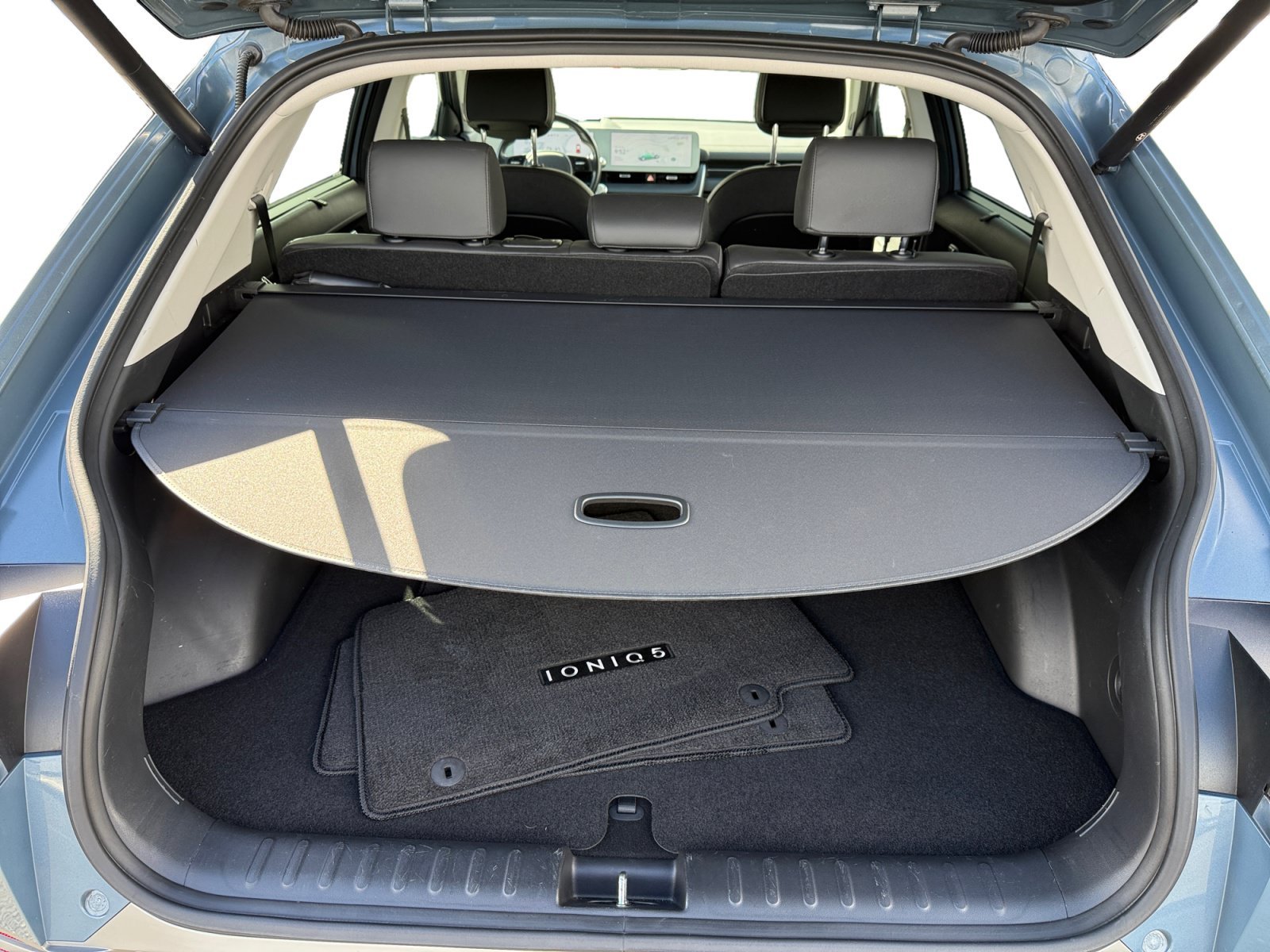 Used 2024 Blue Hyundai Limited image 17