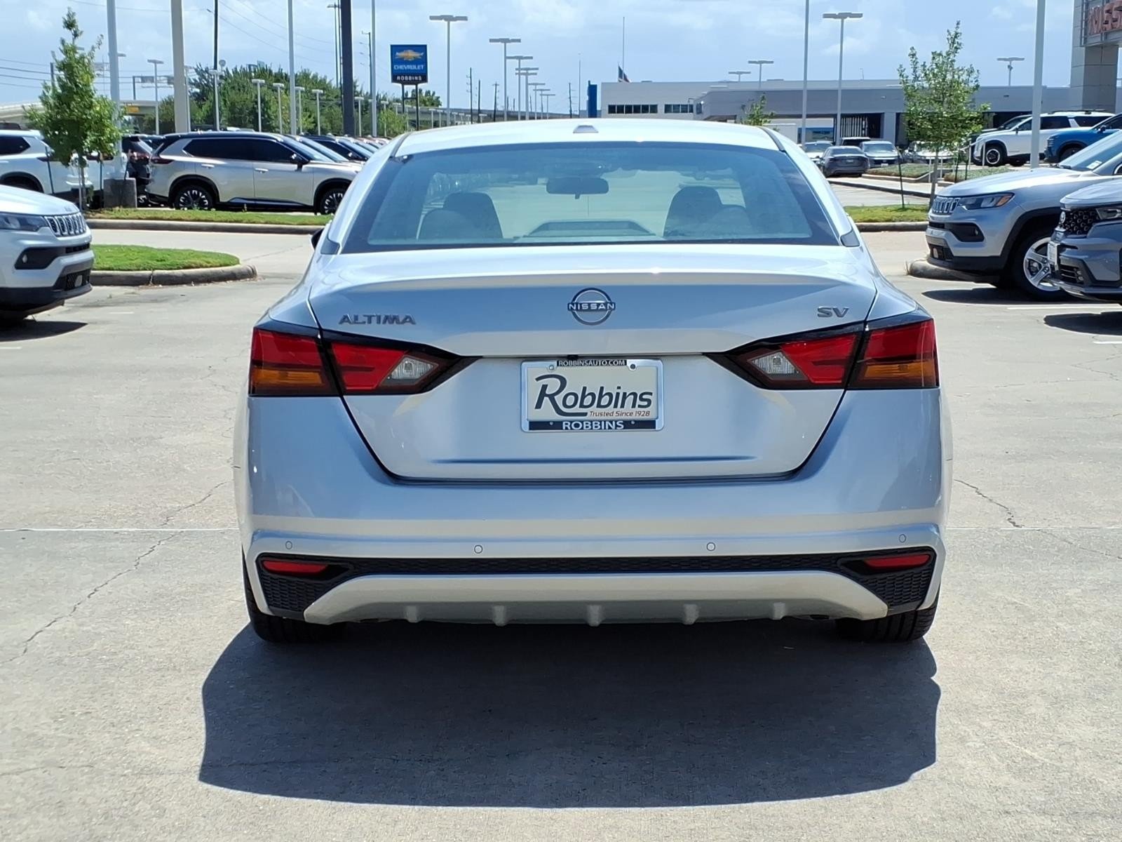 2024 Nissan Altima 2.5 SV Silver at Robbins Nissan