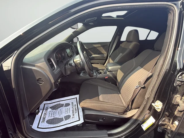 Used 2023 Black Dodge SXT image 30