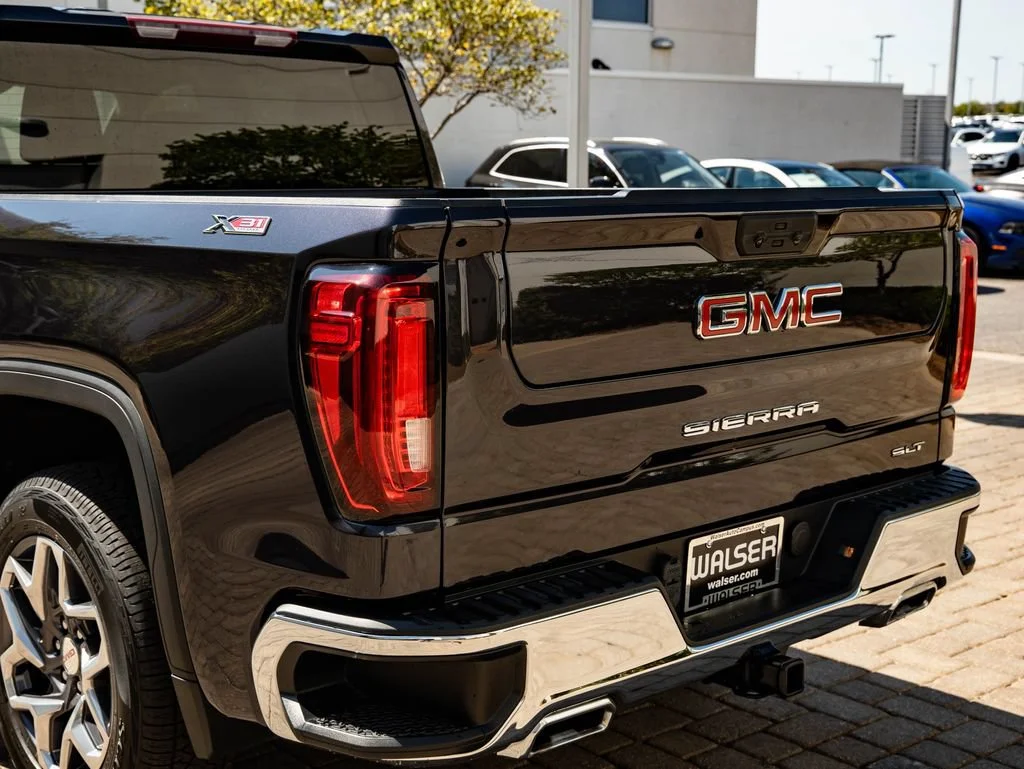 Used 2023 Titanium Rush Metallic GMC SLT image 18