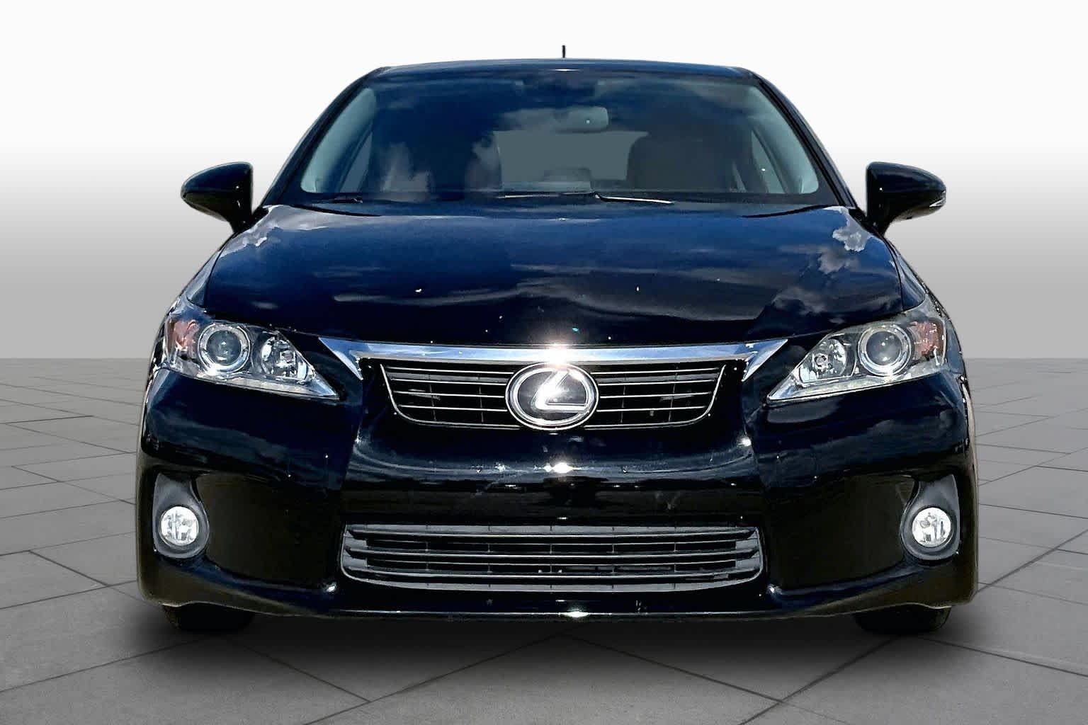 Used 2013 Obsidian Lexus Hybrid image 3