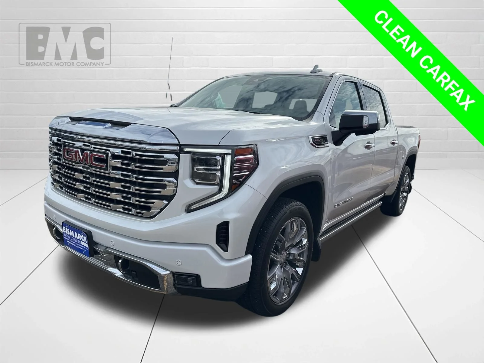 2024 GMC Sierra Denali 4WD Crew Cab Short Box's photo