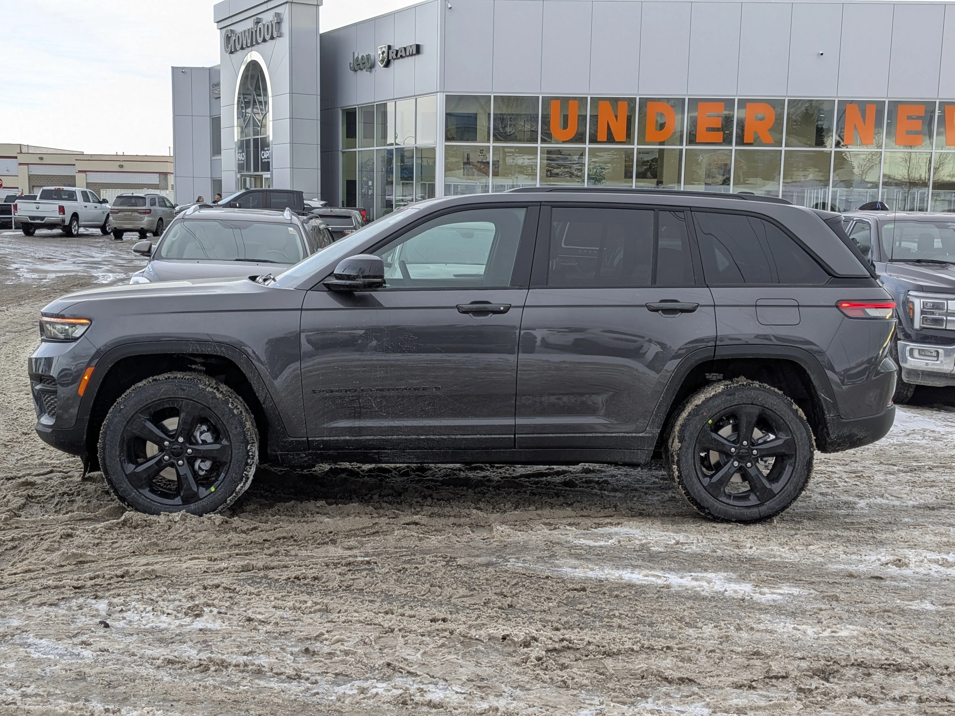 New 2025 Grey Jeep Altitude - - POWER SUNROOF - POWER LIFTGATE - ADAPTIVE CRUISE & TONS MORE! image 5