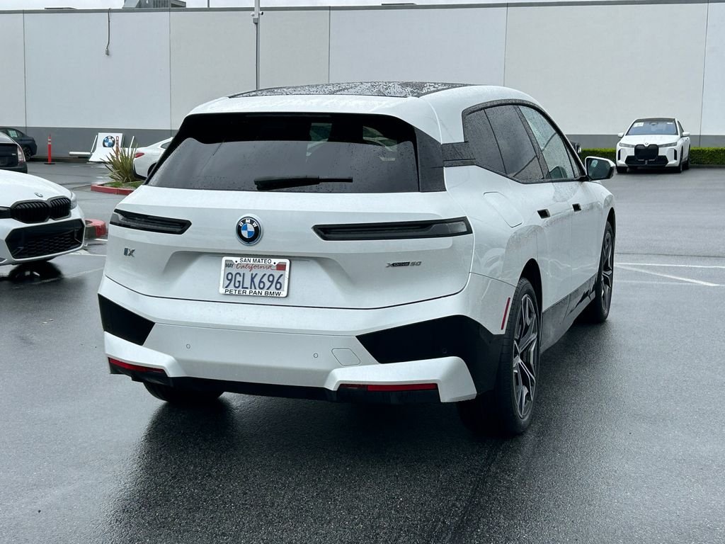 2024 BMW iX xDrive50 photo 4