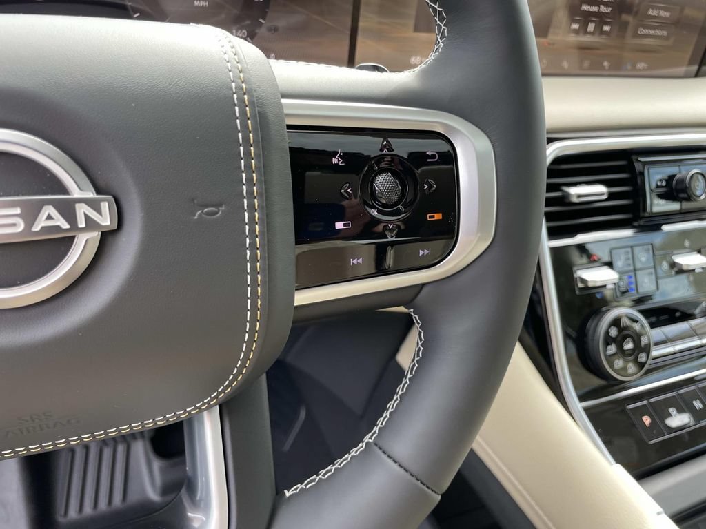 New 2026 Everest White TriCoat / Super Black Two-tone Nissan Platinum Reserve image 27