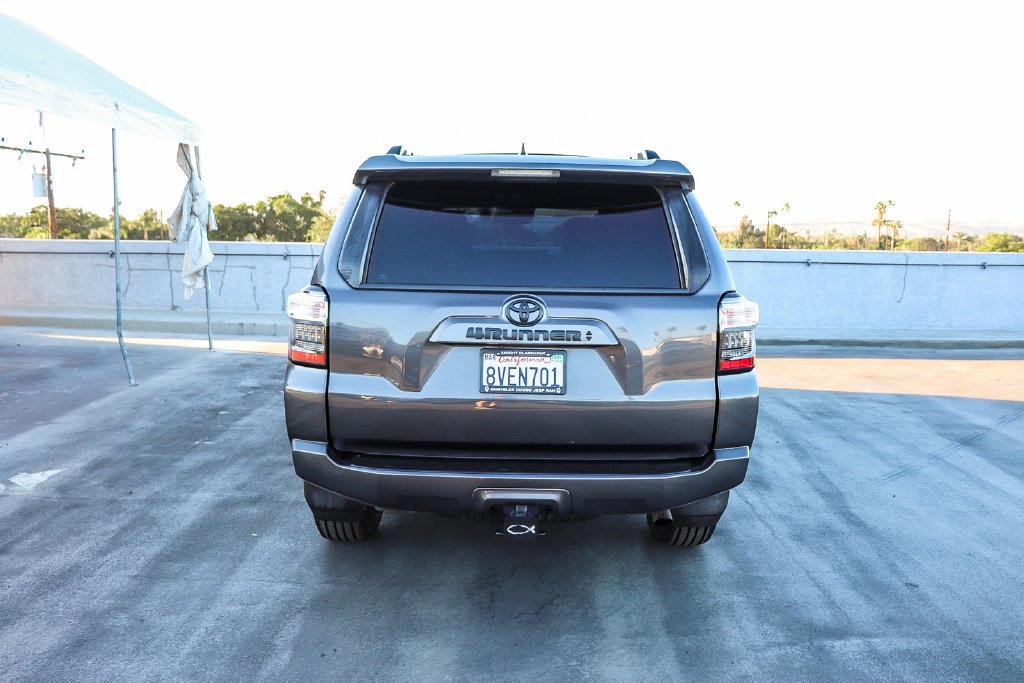Used 2021 Magnetic Gray Metallic Toyota SR5 Premium image 8