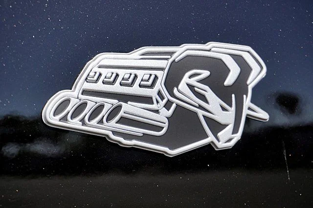 New 2026 Diamond Black Crystal Pearl-Coat Exterior Paint RAM Laramie image 11