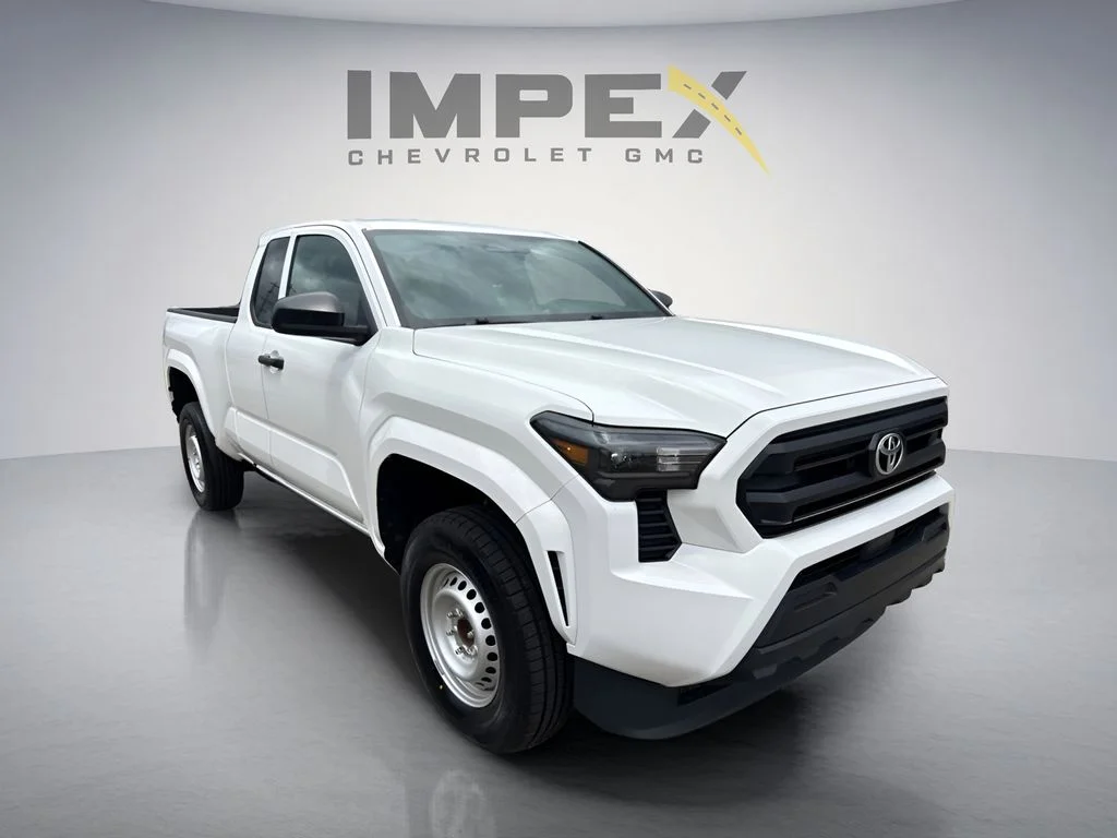 Used 2025 White Toyota SR image 7