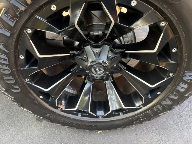 Used 2019 Gray Ford Platinum image 9