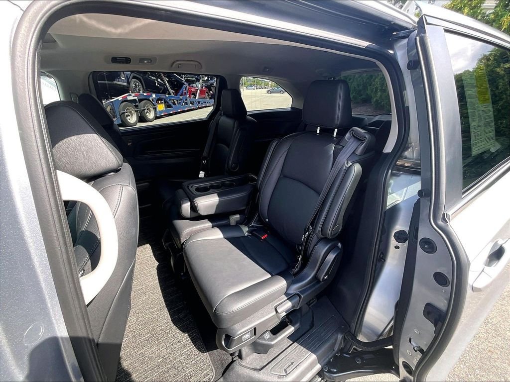 Used 2026 Silver Honda EX-L image 15