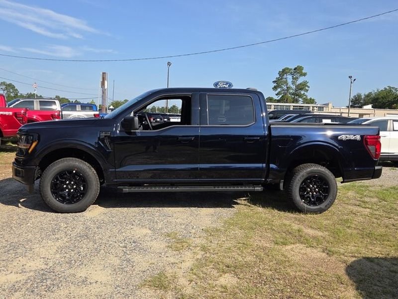 New 2026 Antimatter Blue Metallic Ford XLT image 4