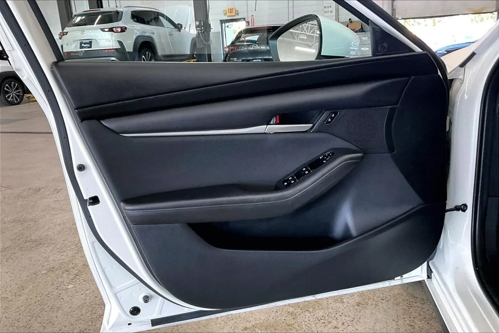 Certified Used 2026 White Mazda 2.5 S image 22