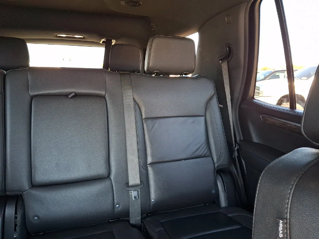 Used 2025 Black Chevrolet Z71 image 21