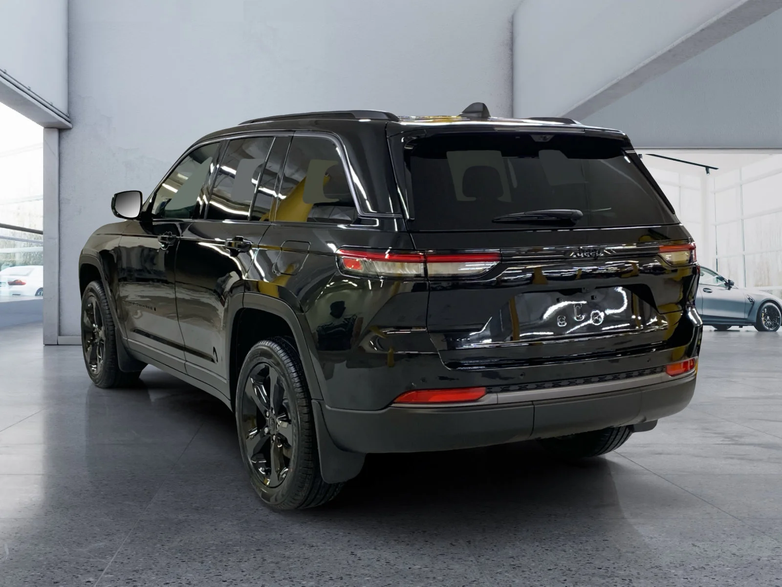 New 2026 Diamond Black Crystal Pearl Jeep Limited image 3