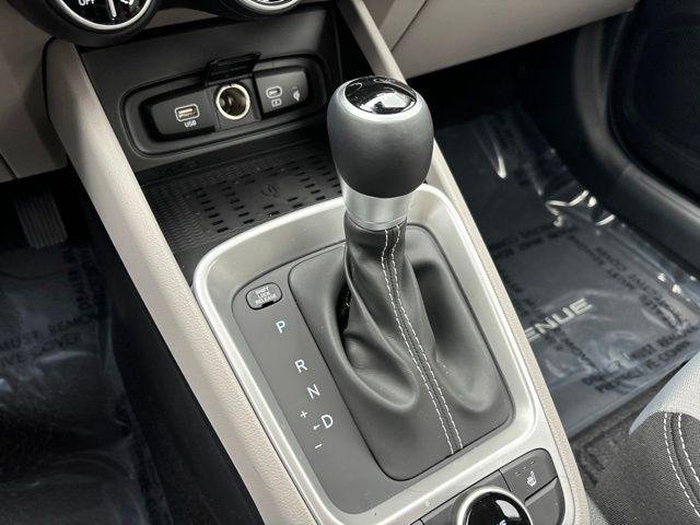 New 2026 Shimmering Silver Hyundai SEL image 62
