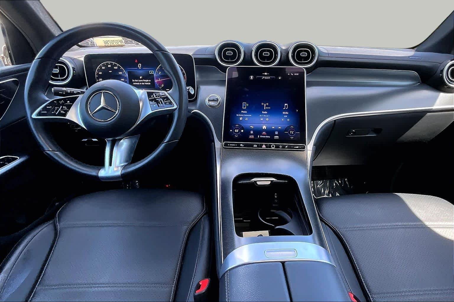 Used 2024 Graphite Grey Metallic Mercedes-Benz GLC 300 image 30