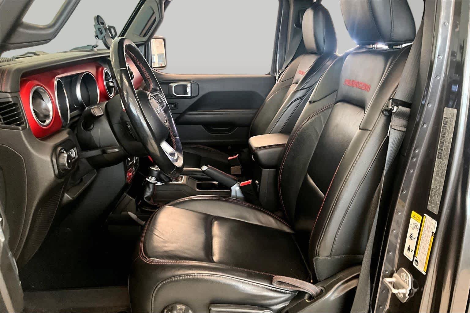 Used 2019 Granite Crystal Metallic Clearcoat Jeep Rubicon image 7