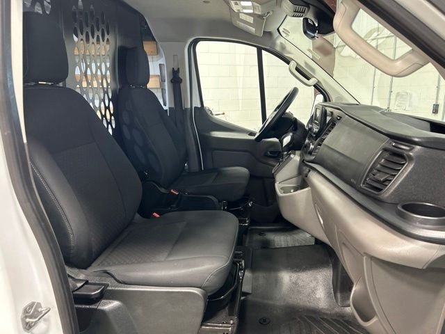 Used 2025 Oxford White Ford Base image 12
