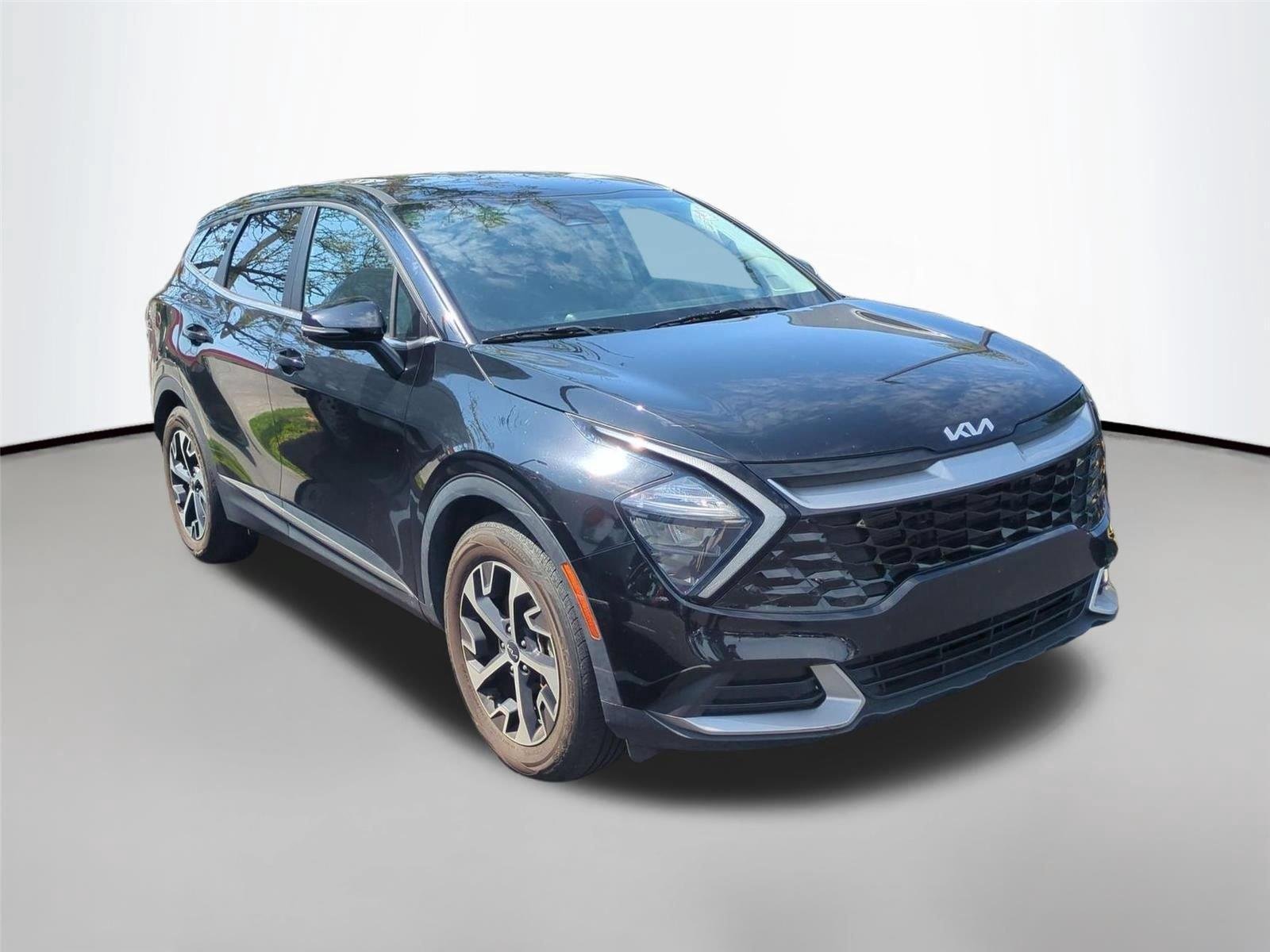 Used 2023 Ebony Black Kia EX image 3