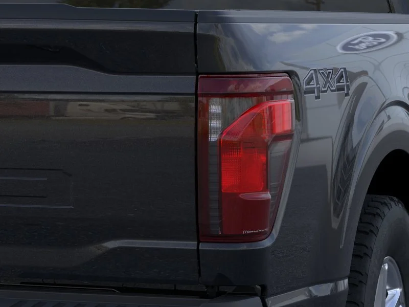 New 2026 Agate Black Metallic Ford XLT image 21
