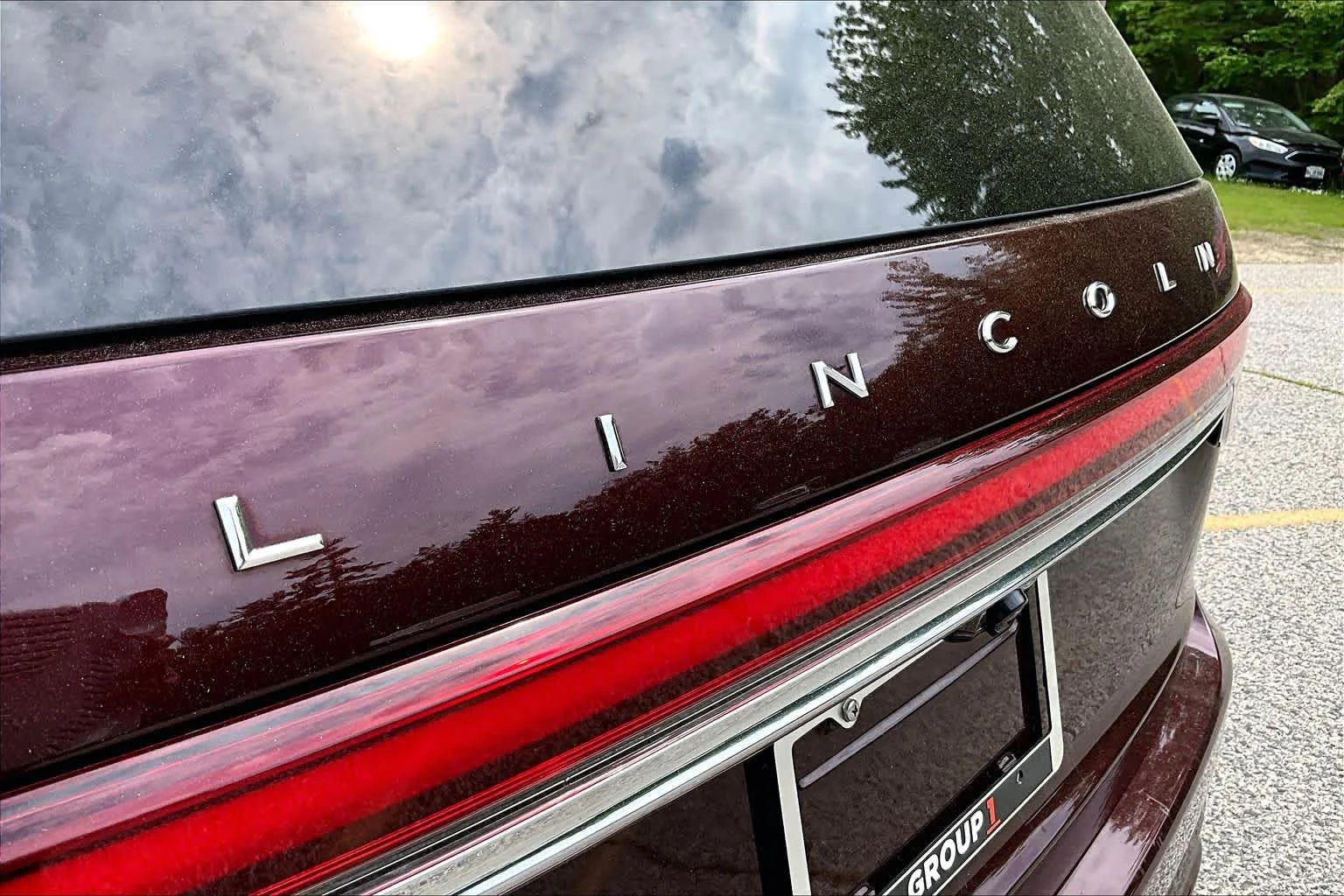 Used 2022 Burgundy Velvet Metallic Tinted Clearcoat Lincoln Grand Touring image 33