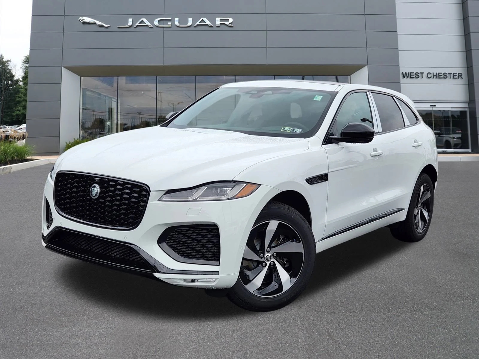 2026 Jaguar F-PACE P400 R-Dynamic S's photo