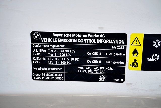 Used 2023 White BMW 330i image 38