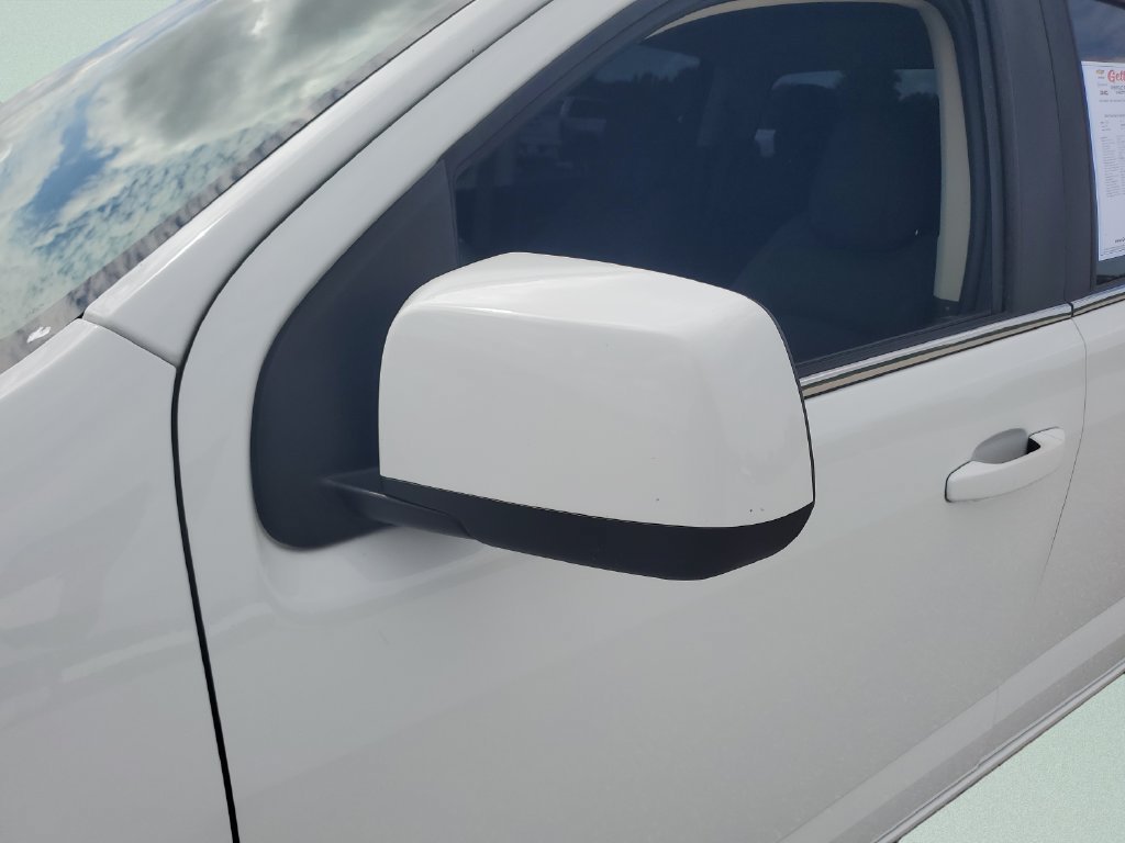 Used 2020 SUMMIT WHITE Chevrolet 2WD LT image 25