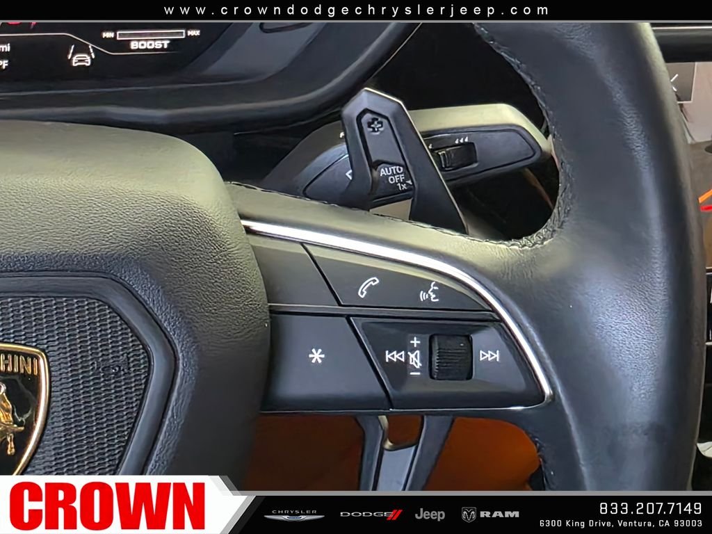Used 2024  Lamborghini S image 46
