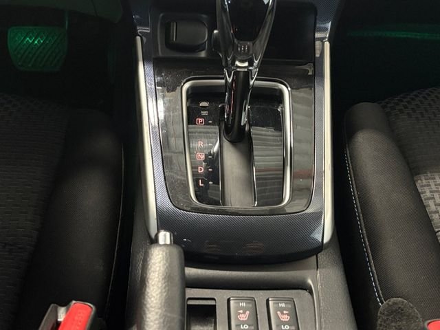 Used 2018 White Nissan SR image 6
