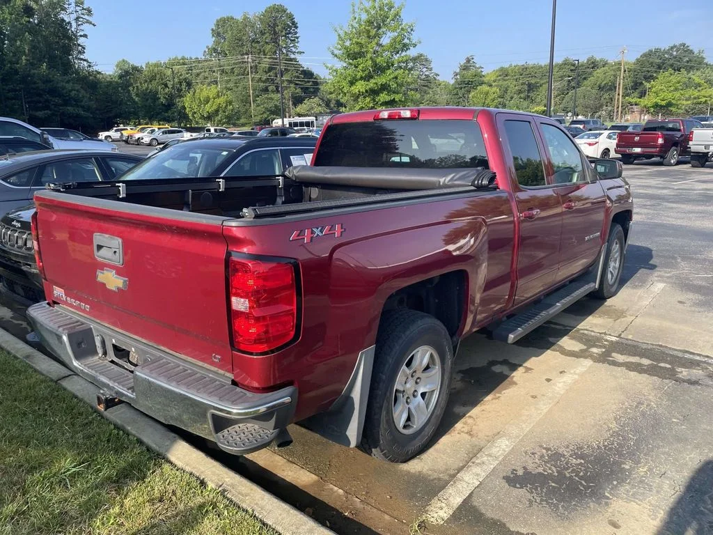 Used 2018 Cajun Red Tintcoat Chevrolet LT image 6