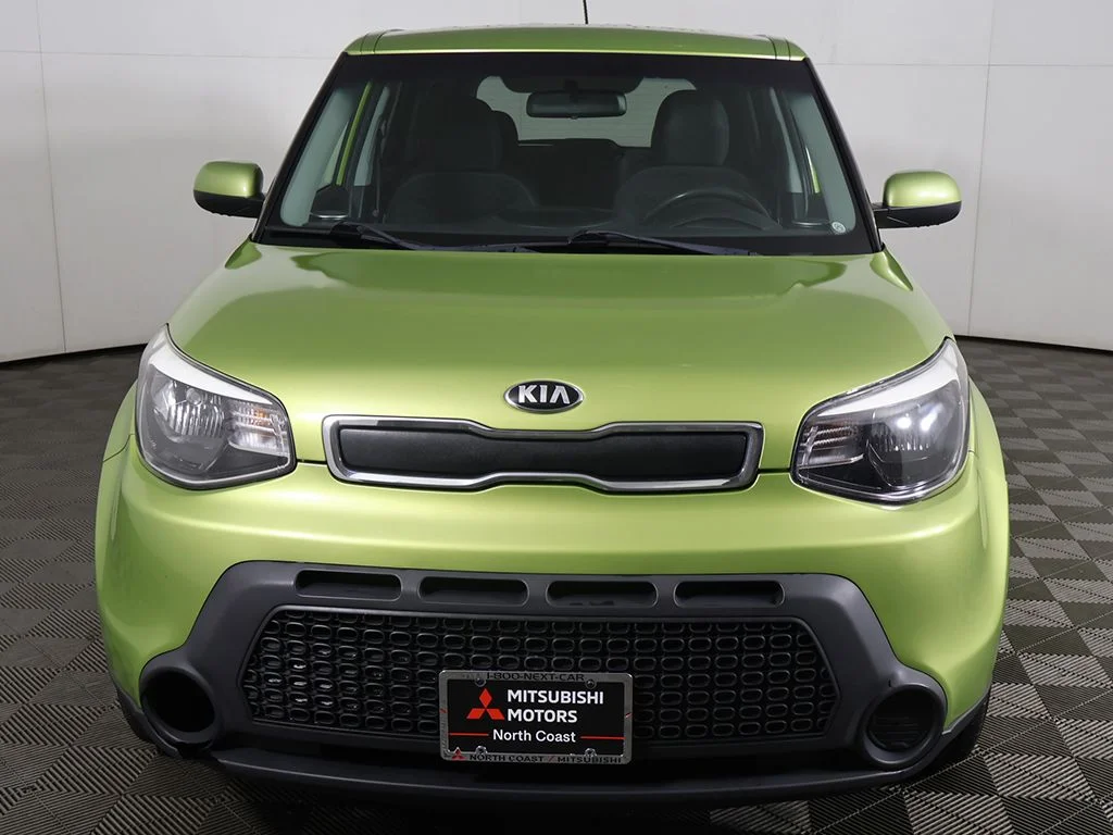 Used 2014 Green Kia Base image 6