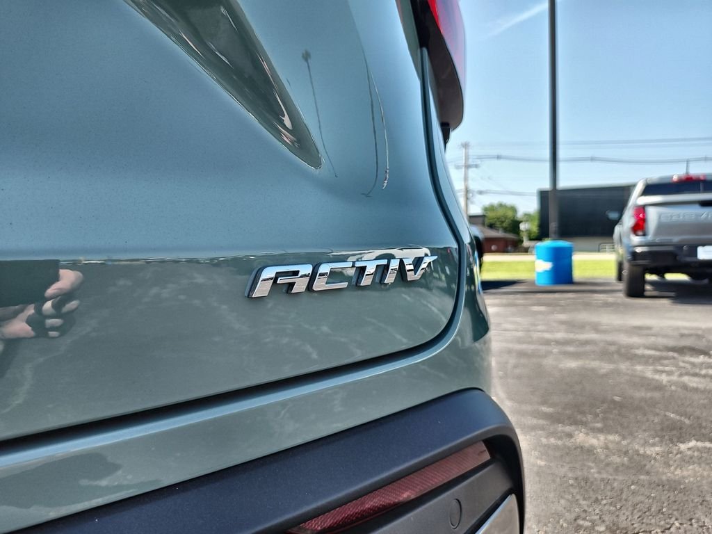 Used 2025 Green Chevrolet ACTIV image 26